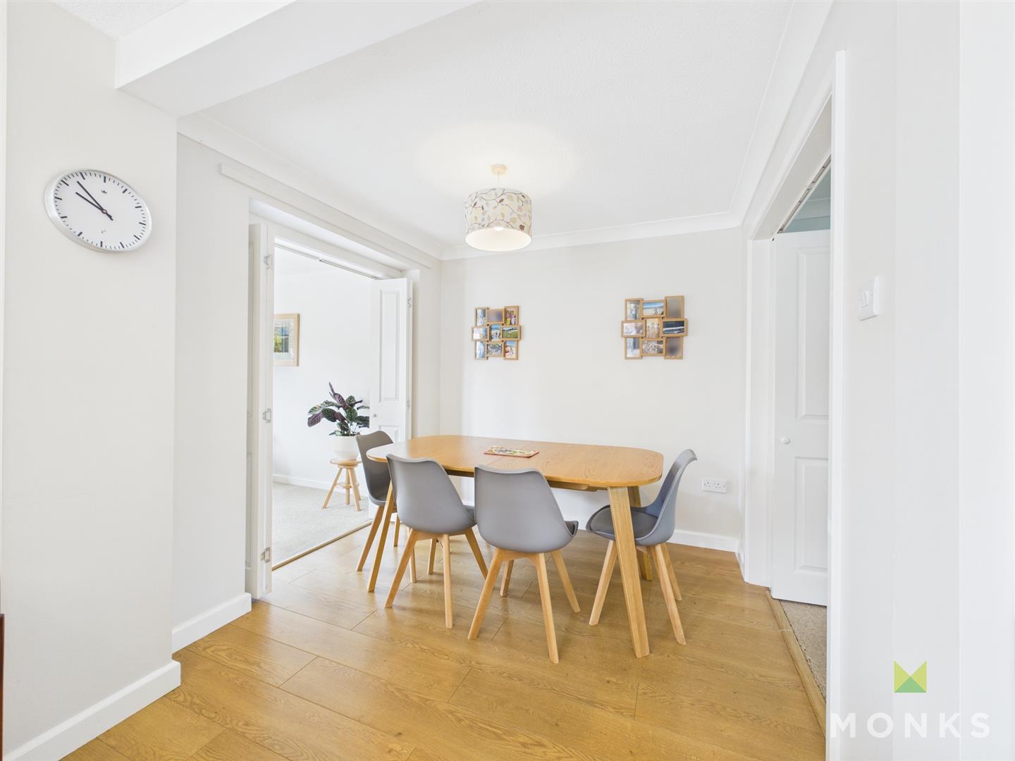 5 Acorn Close, Oswestry, SY11 4PU For Sale